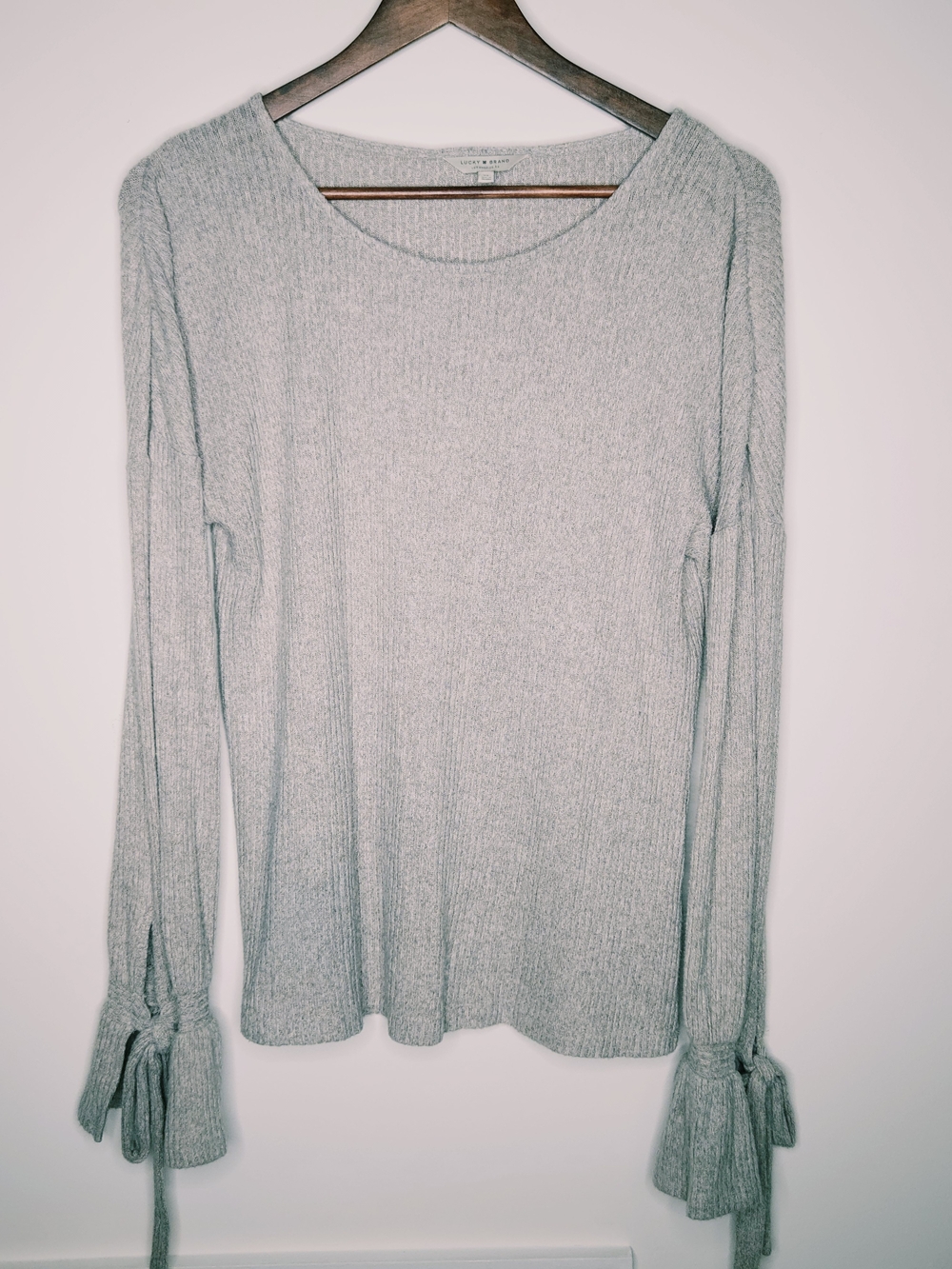 Lucky Brand Soft Light Gray Ribbed Long Sleeve Top with Tie Bell Cuffs Size M